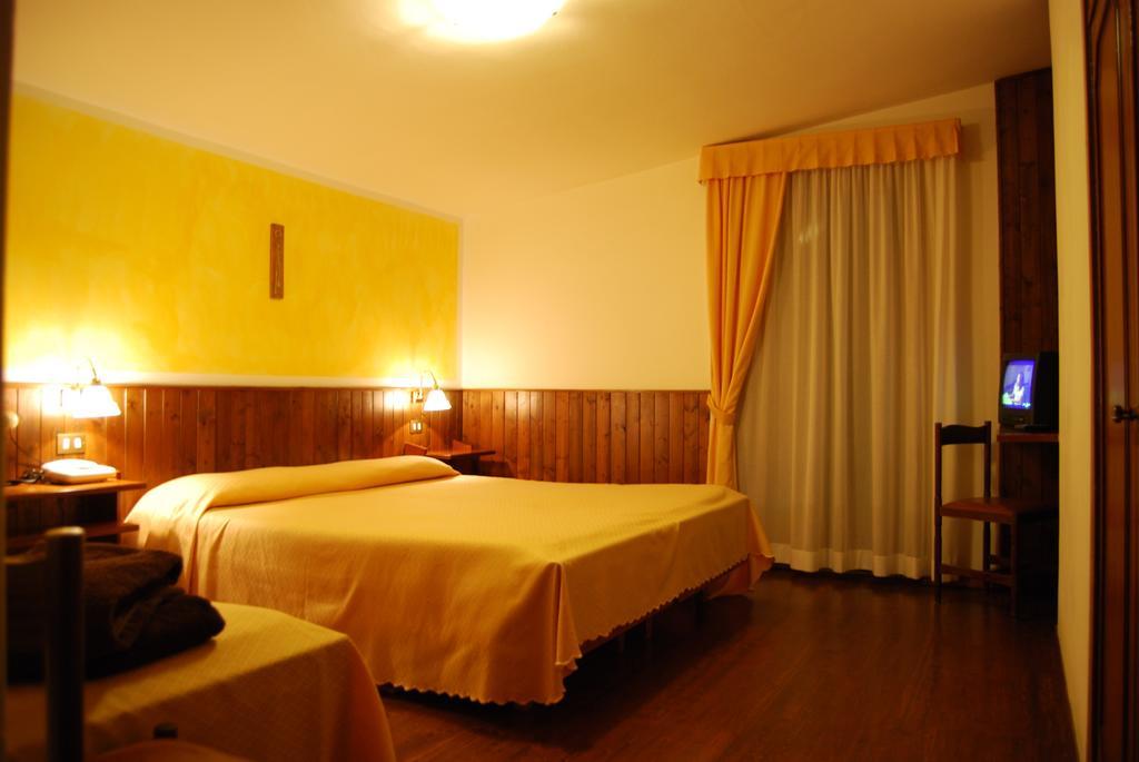 Albergo Villa Cristina 폴가리아 객실 사진