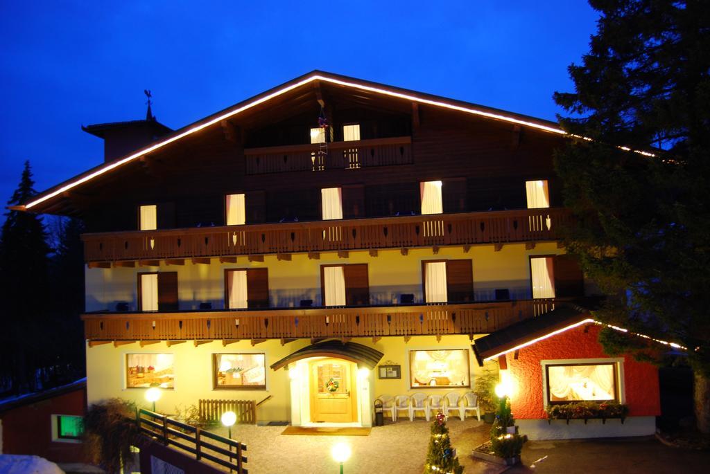 Albergo Villa Cristina 폴가리아 외부 사진
